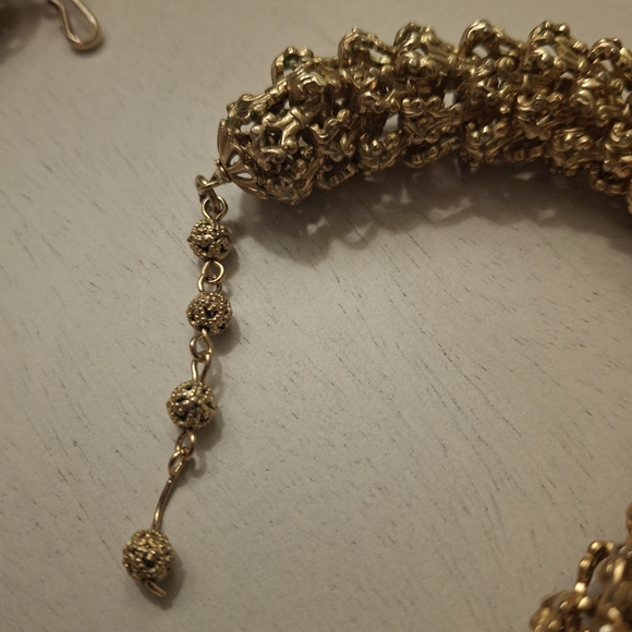 Gold Choker Necklace Statement Piece - Picture 6 of 10